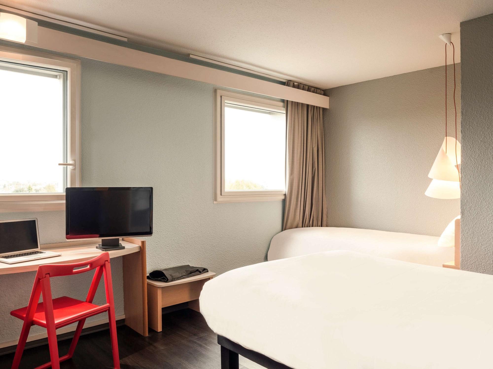 B&B Hotel Versailles Le Chesnay Льо Шене Екстериор снимка