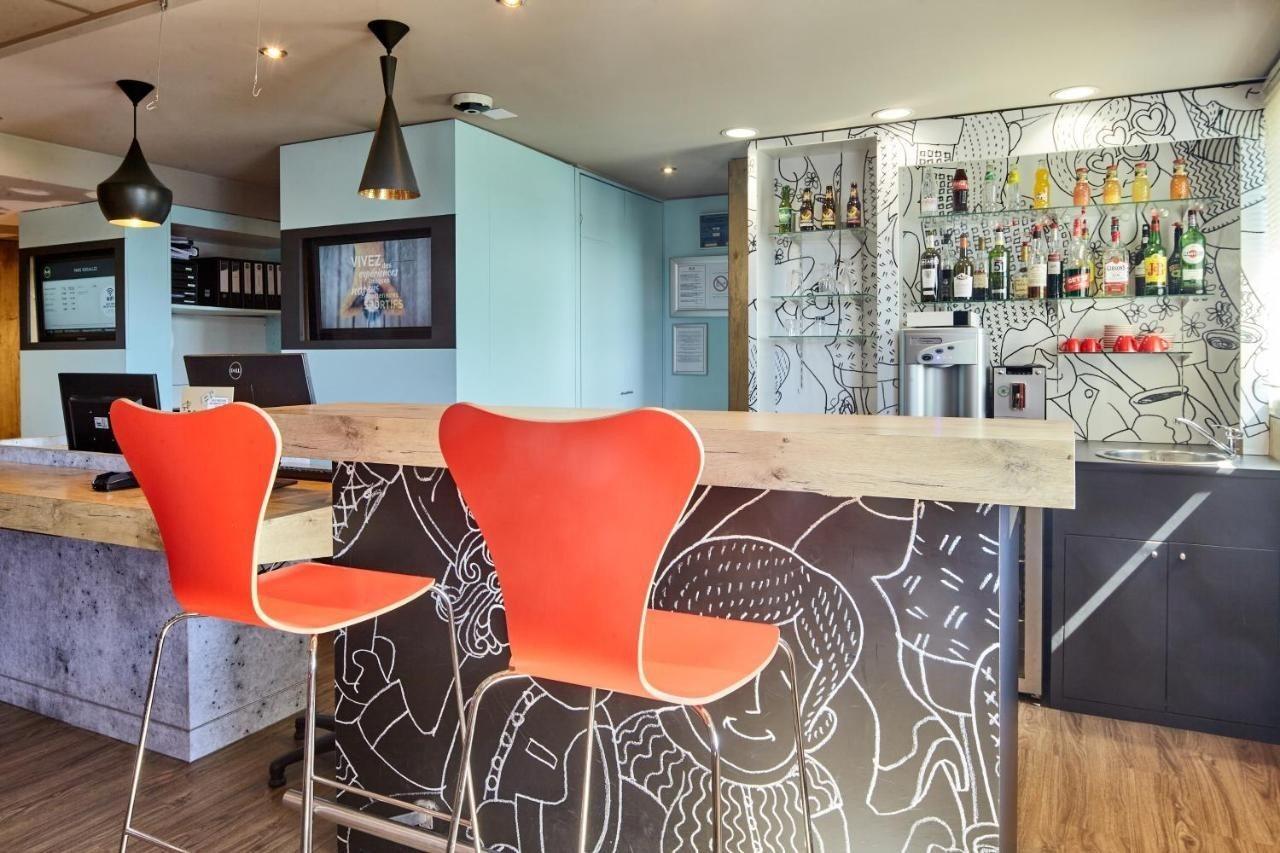B&B Hotel Versailles Le Chesnay Льо Шене Екстериор снимка